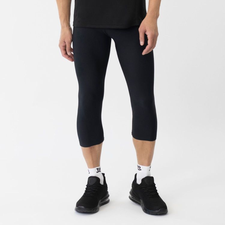 TAO Sportswear - GIGU - Atmungsaktive 3/4-Lauftight mit Gesäßtasche und Reflektoren - black