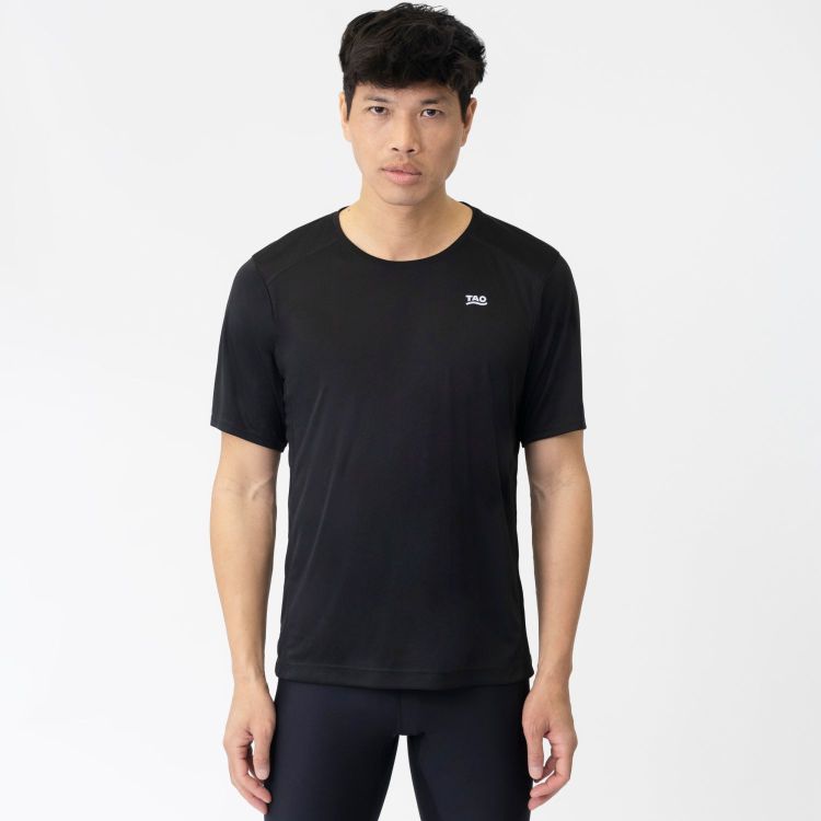 TAO Sportswear - PINO - Atmungsaktives Laufshirt mit Reflektoren - black