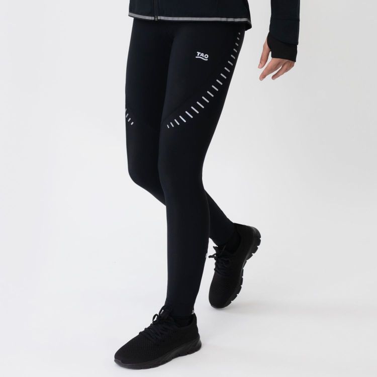 TAO Sportswear - MOMI - Warme Lauftight mit Anti-Rutsch-Gummi und Reflektoren - black