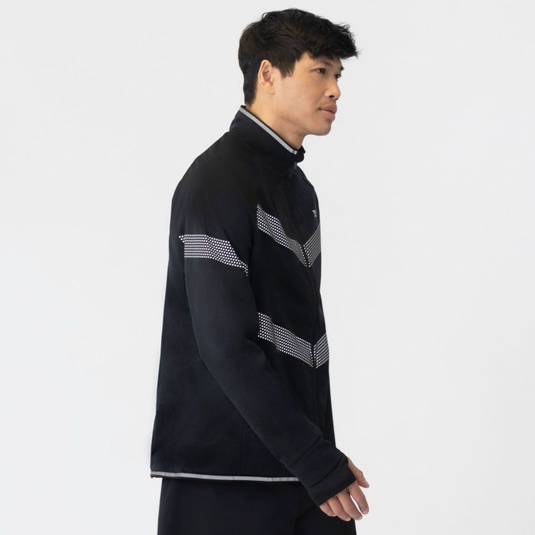 TAO Sportswear - NOX - Winddichte Laufjacke mit Daumenschlaufe - black