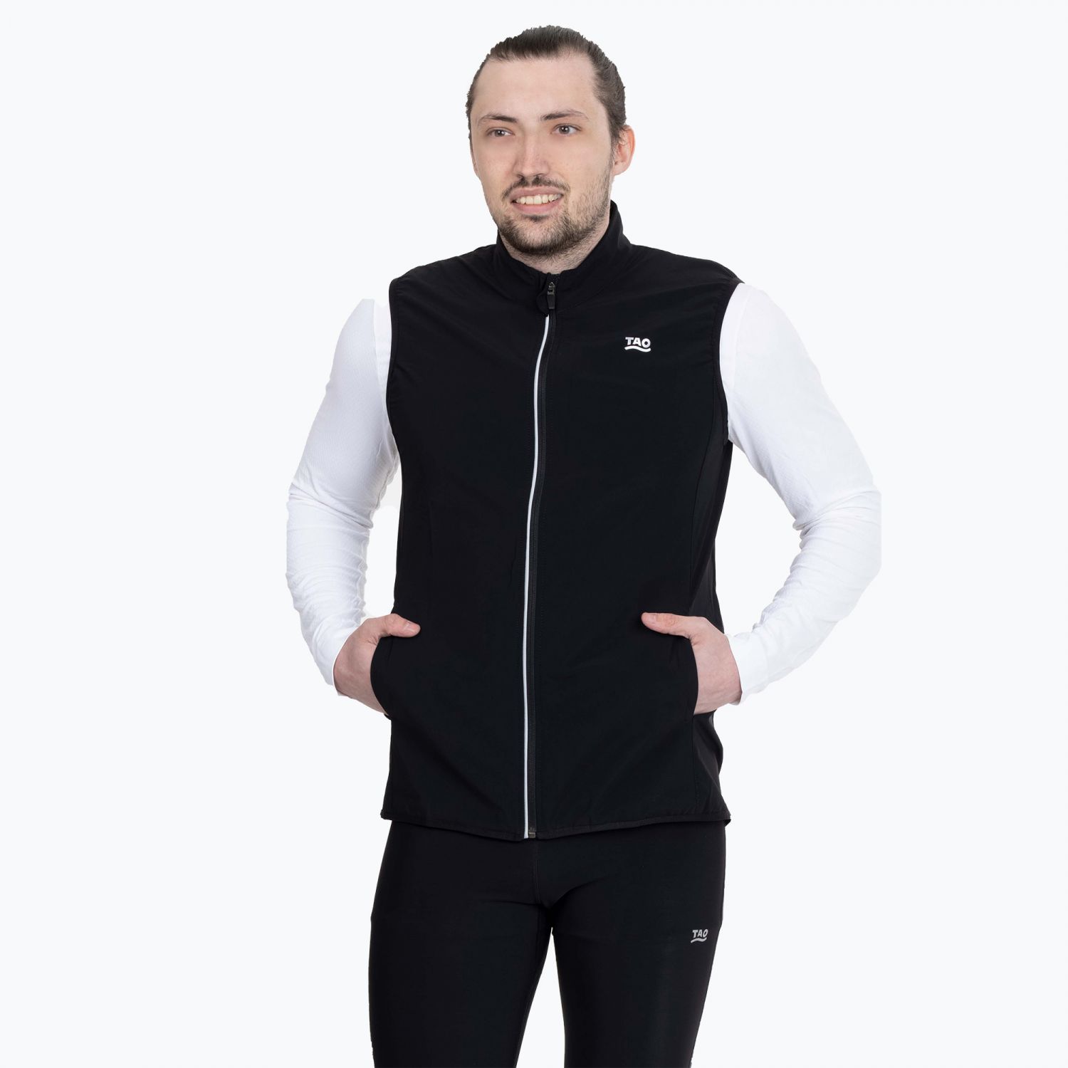 https://www.tao.info/out/pictures/master/product/2/vest-35282-62866d2bce1ac.jpg